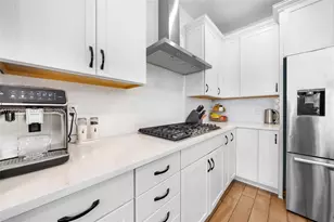 2454 Primrose Pl, Oakland Park, FL 33309 - Photo 14