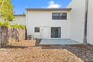 6502 SW 114th Ave, Miami, FL 33173 - Photo 10