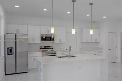 809 Vance Ave E, Lehigh Acres, FL 33974 - Photo 6