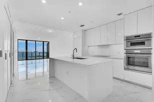 700 NE 24th St, Miami, FL 33137 - Photo 1