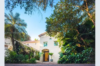 4867 SW 82nd St, Miami, FL 33143 - Photo 12