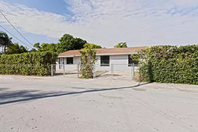 522 SW 3rd Ave, Homestead, FL 33030 - Photo 1