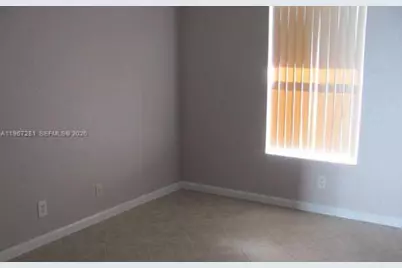 1050 NW 4th St, Boynton Beach, FL 33435 - Photo 4
