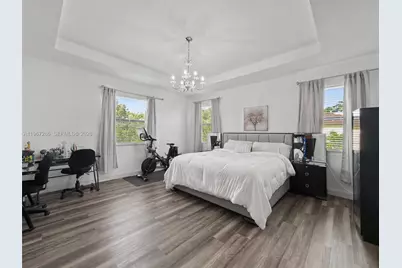 16673 SW 44th St, Miami, FL 33185 - Photo 12