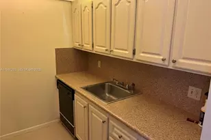 150 SW 134th Way, Pembroke Pines, FL 33027 - Photo 4