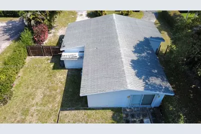 11600 NE 6th Ave, Biscayne Park, FL 33161 - Photo 28