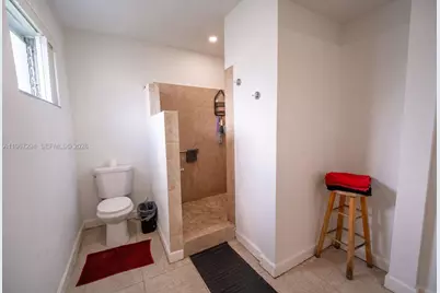 11600 NE 6th Ave, Biscayne Park, FL 33161 - Photo 16