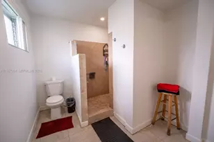 11600 NE 6th Ave, Biscayne Park, FL 33161 - Photo 16