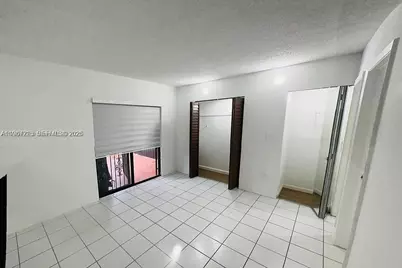2170 W 60th St #16205, Hialeah, FL 33016 - Photo 4