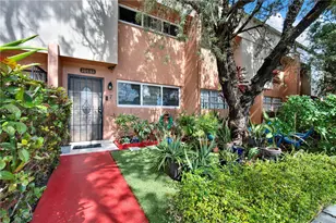 10881 SW 6th St, Sweetwater, FL 33174 - Photo 2