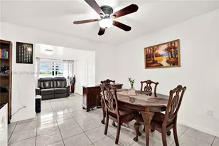 10881 SW 6th St, Sweetwater, FL 33174 - Photo 8