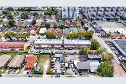 10881 SW 6th St #7, Sweetwater, FL 33174 - Photo 32