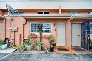 10881 SW 6th St, Sweetwater, FL 33174 - Photo 24