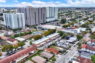 10881 SW 6th St, Sweetwater, FL 33174 - Photo 34