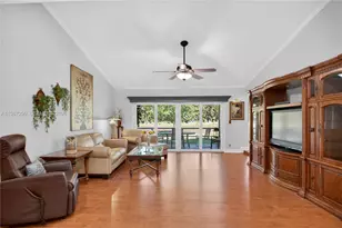 10681 Greenbriar Ct, Boca Raton, FL 33498 - Photo 14