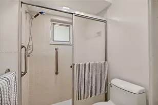 10681 Greenbriar Ct, Boca Raton, FL 33498 - Photo 42