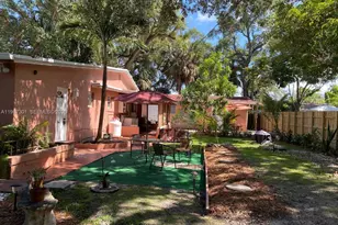 1760 NE 144th St, Miami, FL 33181 - Photo 18