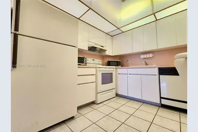 1980 S Ocean Dr #PHE, Hallandale Beach, FL 33009 - Photo 32