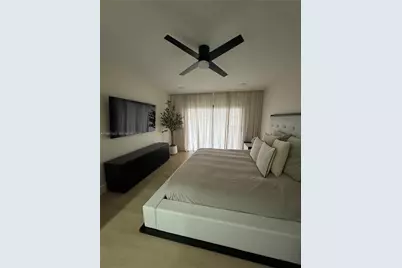 19217 NW 64th Ct #0, Hialeah, FL 33015 - Photo 12