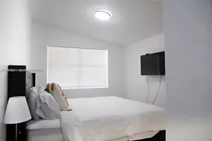 1821 Harding St, Hollywood, FL 33020 - Photo 12