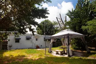 1821 Harding St, Hollywood, FL 33020 - Photo 18