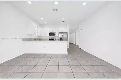 12735 SW 211th St, Miami, FL 33177 - Photo 2