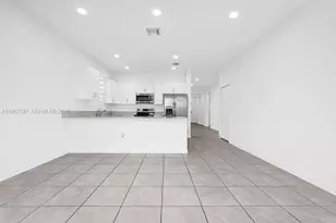 12735 SW 211th St, Miami, FL 33177 - Photo 2