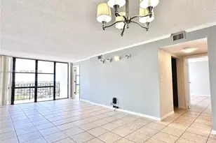 800 Parkview Dr, Hallandale Beach, FL 33009 - Photo 16