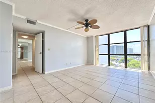 800 Parkview Dr, Hallandale Beach, FL 33009 - Photo 6