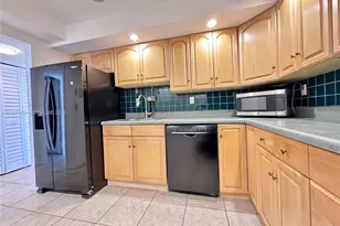 800 Parkview Dr, Hallandale Beach, FL 33009 - Photo 18