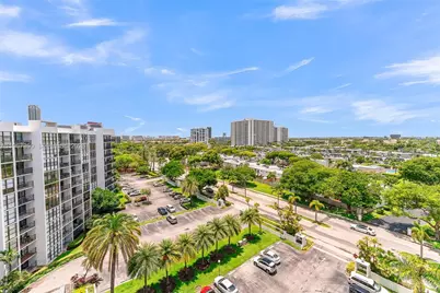 800 Parkview Dr #1007, Hallandale Beach, FL 33009 - Photo 12