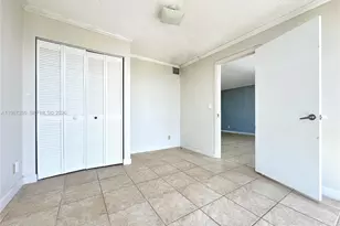 800 Parkview Dr, Hallandale Beach, FL 33009 - Photo 12