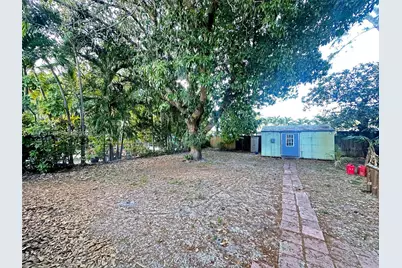 1829 Harding St, Hollywood, FL 33020 - Photo 14