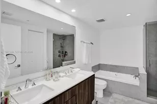 488 NE 18th St, Miami, FL 33132 - Photo 6