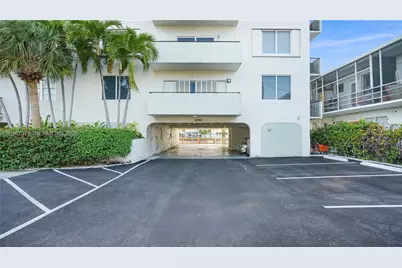 8024 Tatum Waterway Dr #5D, Miami Beach, FL 33141 - Photo 26