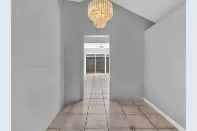 18379 SW 138th Pl, Miami, FL 33177 - Photo 6