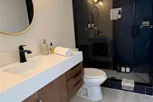 155 Isle of Venice Dr, Fort Lauderdale, FL 33301 - Photo 18