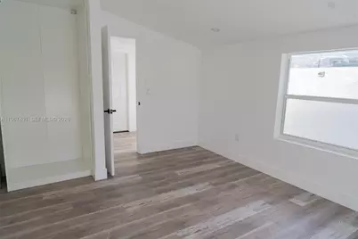 2600 NW 108th St, Miami, FL 33167 - Photo 14