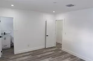2600 NW 108th St, Miami, FL 33167 - Photo 30