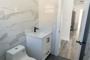 2600 NW 108th St, Miami, FL 33167 - Photo 16