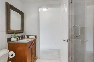 6051 N Ocean Dr, Hollywood, FL 33019 - Photo 12