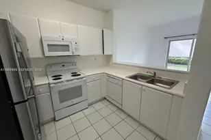 2524 SE 16th Rd, Homestead, FL 33035 - Photo 4