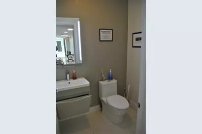 3213 N Ocean Blvd #5 window, Fort Lauderdale, FL 33308 - Photo 10