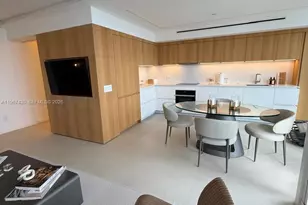 4775 Collins Ave, Miami Beach, FL 33140 - Photo 1