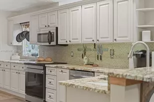 12640 SW 7th Pl, Davie, FL 33325 - Photo 4