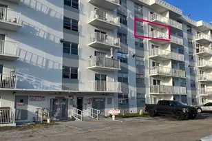 16465 NE 22nd Ave, North Miami Beach, FL 33160 - Photo 6