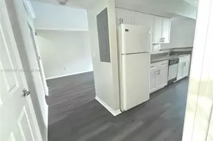 100 SW 117th Terrace, Pembroke Pines, FL 33025 - Photo 24