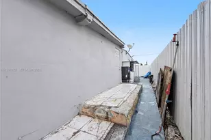 9560 NW 32nd Ave, Miami, FL 33147 - Photo 4