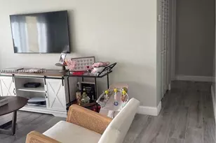 5221 Geneva Way, Doral, FL 33166 - Photo 6