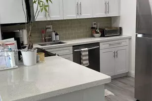 5221 Geneva Way, Doral, FL 33166 - Photo 8